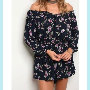 Off-the-Shoulder Flower Romper 3”inseam